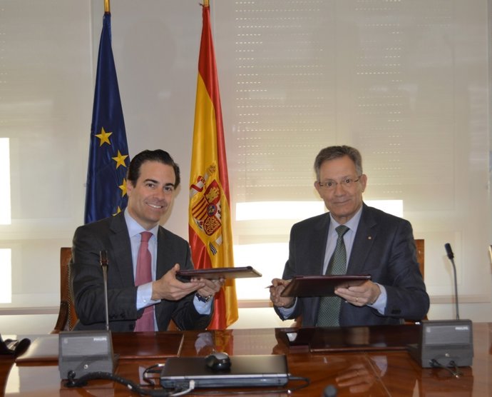 Firma convenio ICO y Cruz Roja