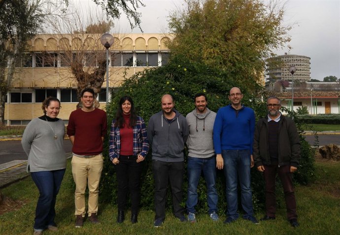 Investigadores del Ifapa en el centro Alameda del Obispo (Córdoba)