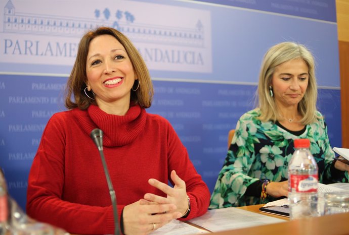 Las parlamentarias del PP-A Patricia Navarro y Patricia del Pozo 