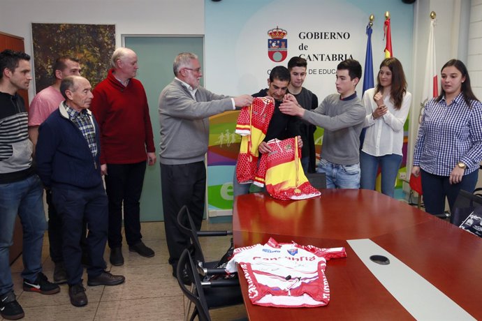 Recepción al equipo de ciclocross