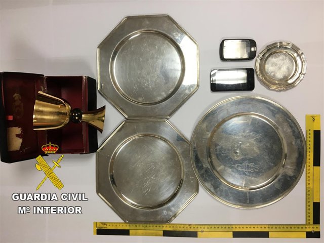 OBJETOS ROBADOS EN UNA IGLESIA