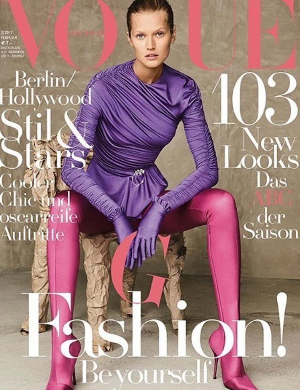 PORTADA VOGUE GERMANY CON TOTAL LOOK DE BALENCIAGA