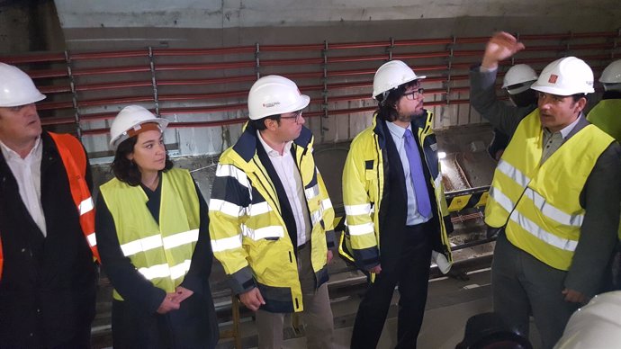 Visita de obras a la L10, con el conseller J.Rull