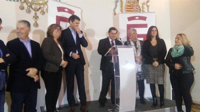 Desayuno informativa del presidente de Diputación y su equipo de gobierno