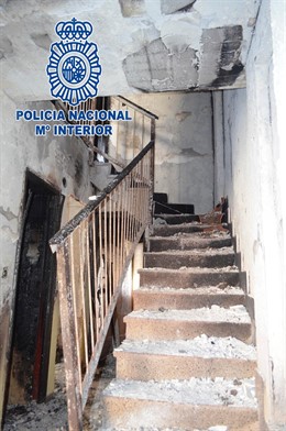 Uno de los pisos incendiados en Yecla