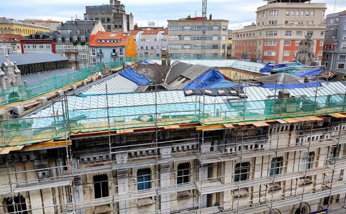 Obras en la cubierta del Ayuntamiento
