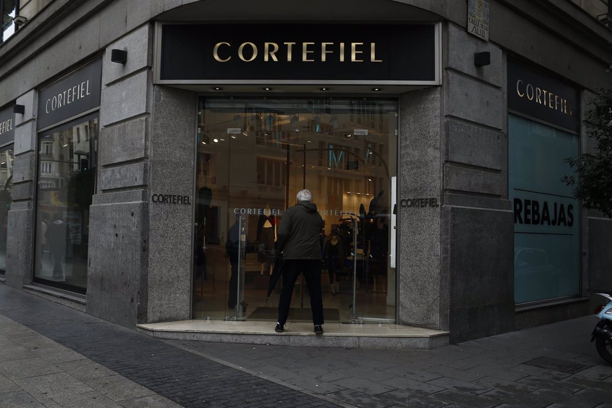 Cortefiel cierra las tiendas de Alberto Aguilera y Raimundo F. Villaverde en Madrid reorganiza Castellana