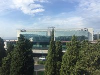 Feijóo admite "dificultades" por la gripe en urgencias, que seguirán la próxima semana