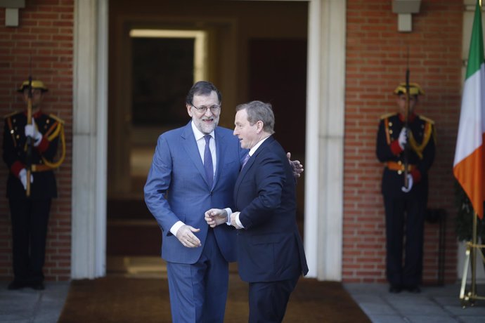 Rajoy recibe en La Moncloa al primer ministro de Irlanda, Enda Kenny