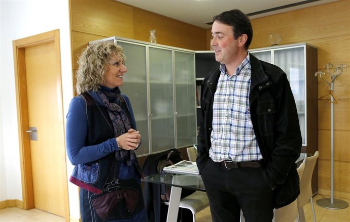 Díaz Tezanos se reúne con el alcalde de Valdeolea