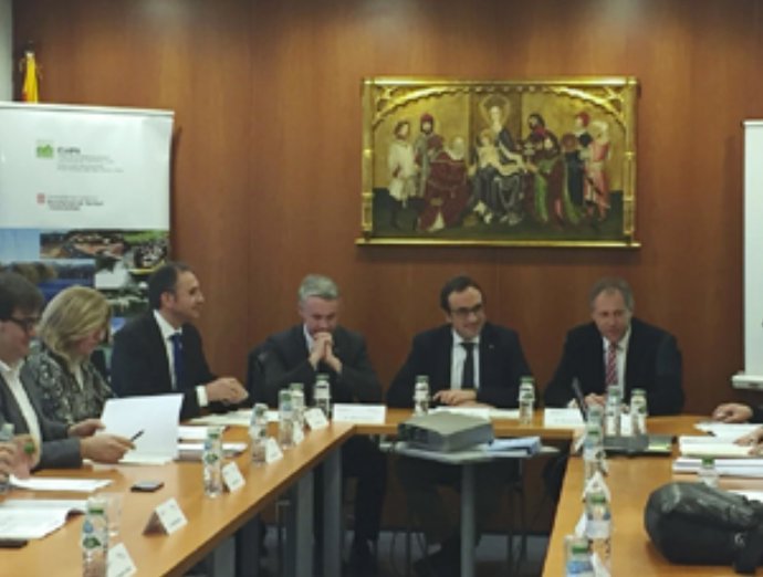 J.Rull, presidiendo el Consejo este jueves