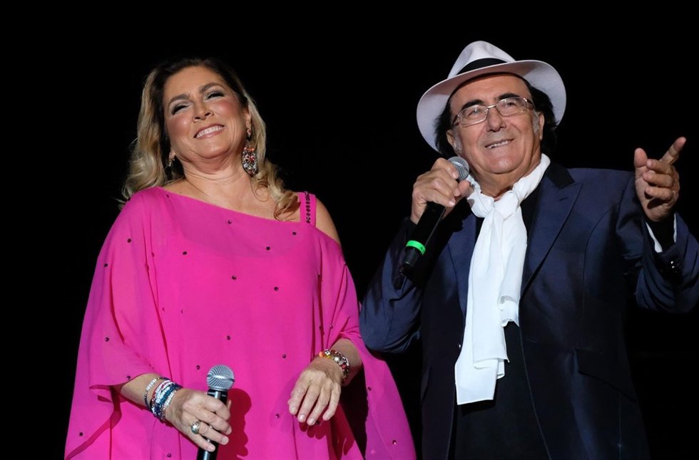 Romina power y al bano