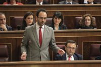 El PSOE considera que Trillo dimite "tarde y mal" y "arrastrado": Debe "pedir perdón"