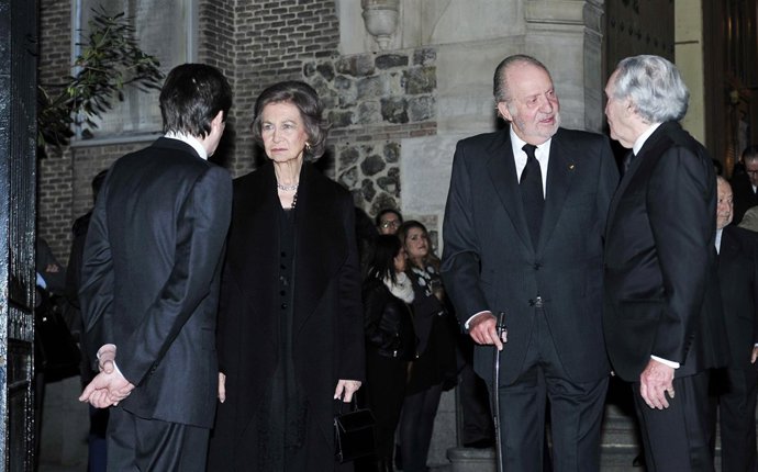 REY DON JUAN CARLOS Y DOÑA SOFÍA