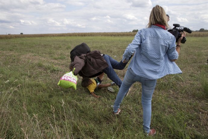 La cámara húngara que puso la zancadilla a refugiados, Petra Laszlo