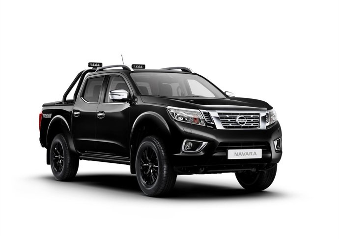 Nissan Navara Trek-1 