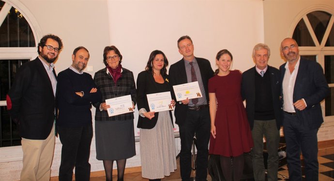 Premios Solidarios Rastreator.com