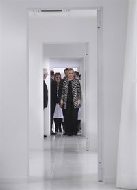 Cifuentes comparte "al cien por cien" las declaraciones de Rajoy y Cospedal sobre Federico Trillo