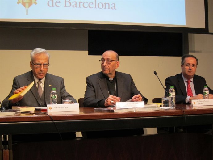 Francesc Riu, arzobispo J.J.Omella, A.Garrido (Edebé)