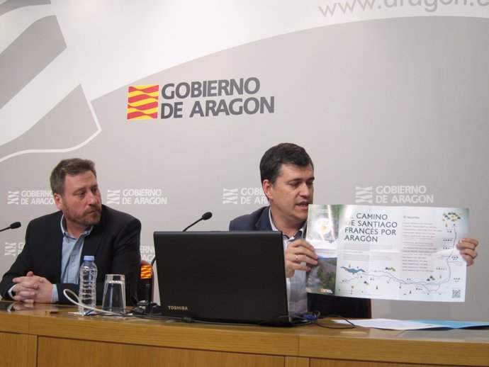 Soro y Palacín han presentado folleto y  web del Camino de Santiago en Aragón