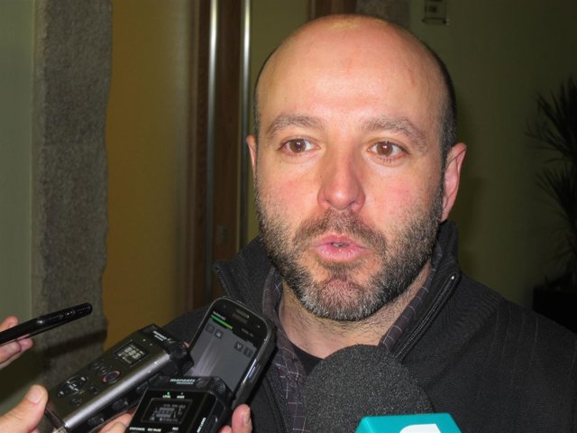 El portavoz parlamentario de En Marea, Luís Villares, en declaraciones