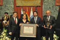Los trabajadores de La Candelaria reciben la Medalla de Oro de Tenerife