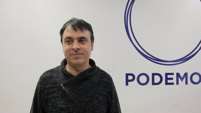 El secretario de Organización de Podemos Aragón, Román Sierra 