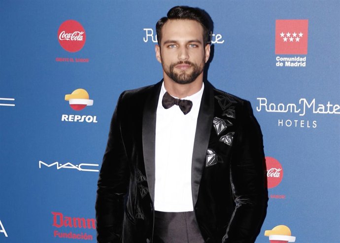 Jesús Castro se desnuda por una buena causa./ Europa Press