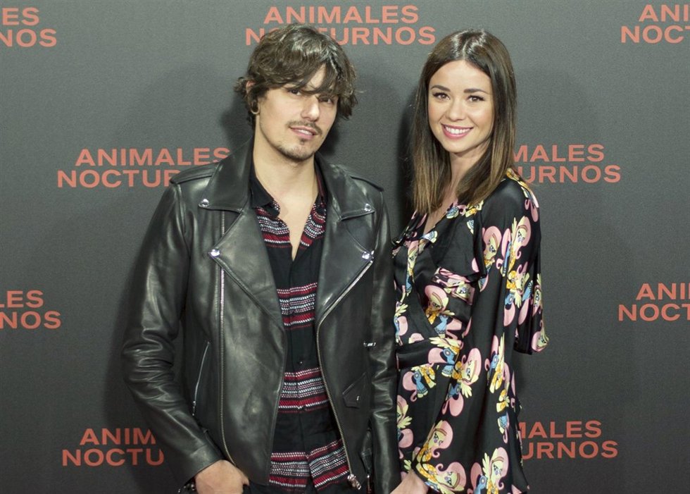 Dafne se ha prometido con su novio Mario Chavarría./ Europa Press