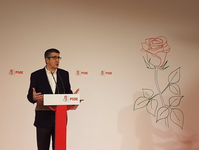 Patxi López presenta su candidatura para las primarias del PSOE