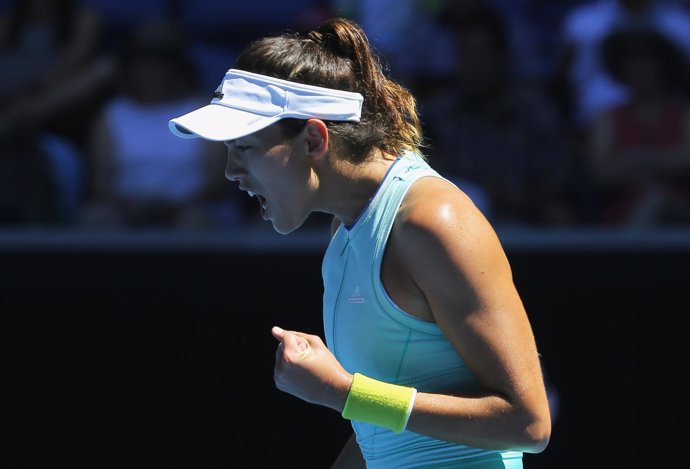 Garbiñe Muguruza celebra un punto