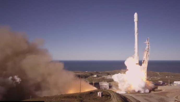 Lanzamiento de Falcon 9 el 14 de enero de 2017