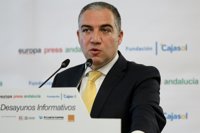 Bendodo: manifestaciones por la sanidad son "la voz de la calle" y "no hay ninguna mano"