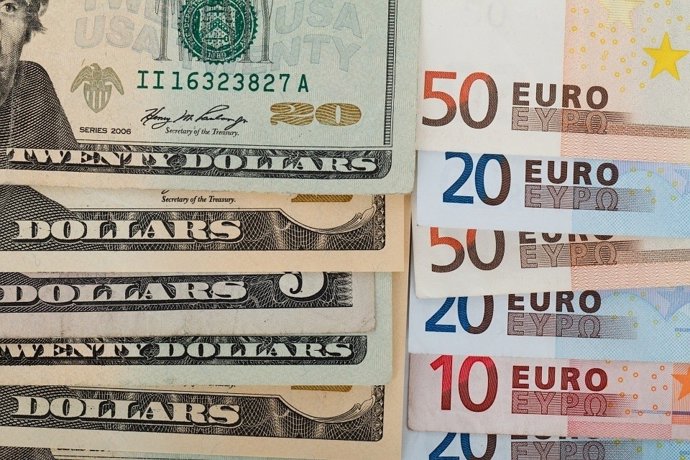 Euros y dólares