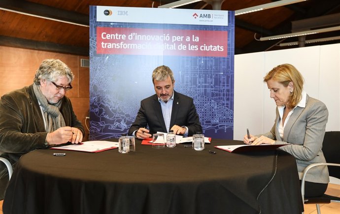  Antonio Balmón (Citilab), Jaume Collboni (AMB) y Marta Martínez (IBM España)