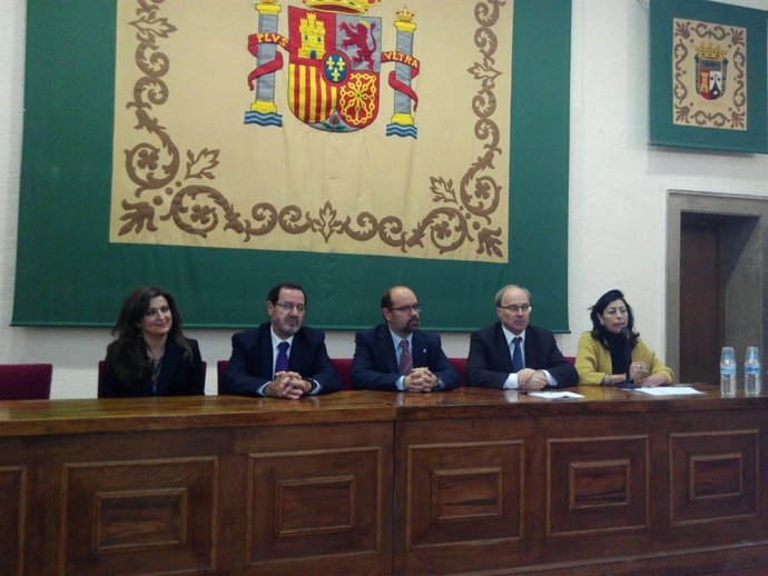 Acto sobre la distinción del Gobierno francés al IES Virgen del Carmen.