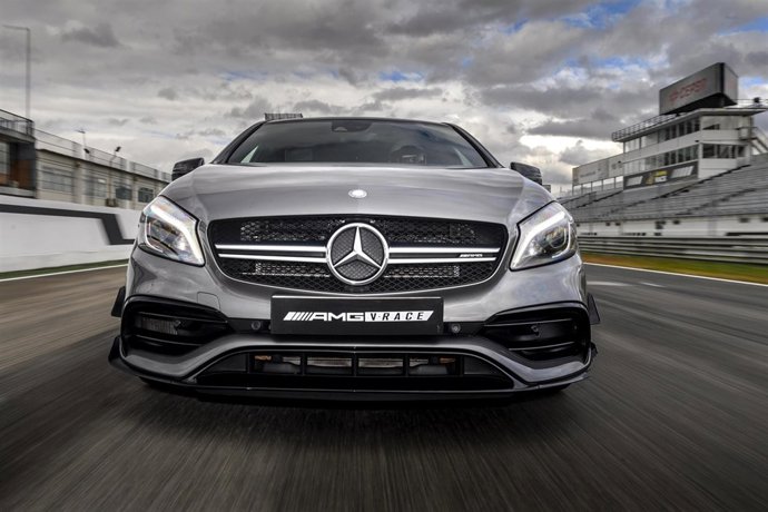 Mercedes AMG Race