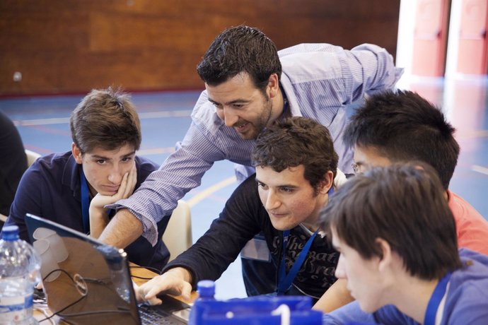 Alumnos participantes en el programa educativo Young Business Talents