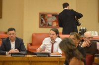 Iglesias, a Cospedal: ¿Pagó el PP con dinero 'B' los abogados de los acusados del Yak?