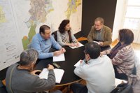 Saravia explica a los vecinos de Belén y Pilarica que no ve "cerrada" la disolución de Valladolid Alta Velocidad