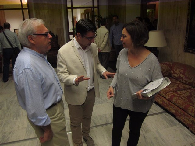 Isabel Ambrosio, Pedro García y Emilio Aumente