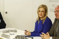 Cifuentes pedirá un fondo para la Dependencia y una Ley de Financiación del Transporte en la Conferencia de Presidentes