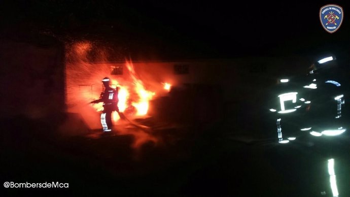 Incendio en un hotel en Port d'Alcúdia