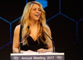 Foto: Shakira es premiada en el Foro Económico Mundial de Davos por su trabajo con la educación infantil