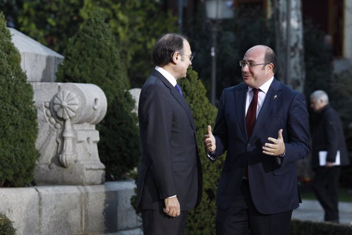 Pío García Escudero y Pedro Antonio Sánchez en la Conferencia de Presidentes