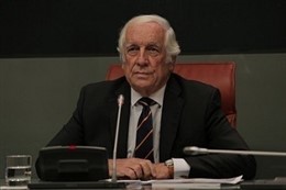 Carlos Espinosa de los Monteros 