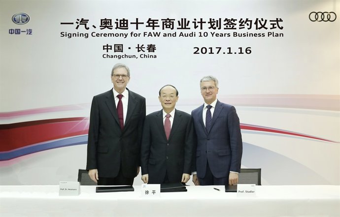 Signing Ceremony for FAW and Audi 10 Years Business Plan by Prof. Dr. Jochem Hei
