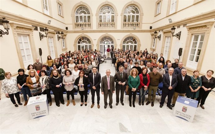 El Patio de Luces se ha llenado durante la entrega de las certificaciones.