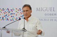 El gobernador de Veracruz señala que durante el mandato de Duarte se aplicaron quimioterapias falsas a niños con cáncer
