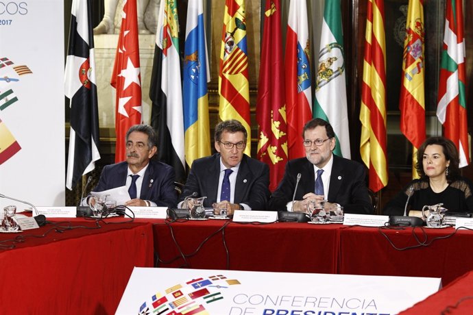 Miguel Ángel Revilla, Feijóo, Rajoy y Santamaría